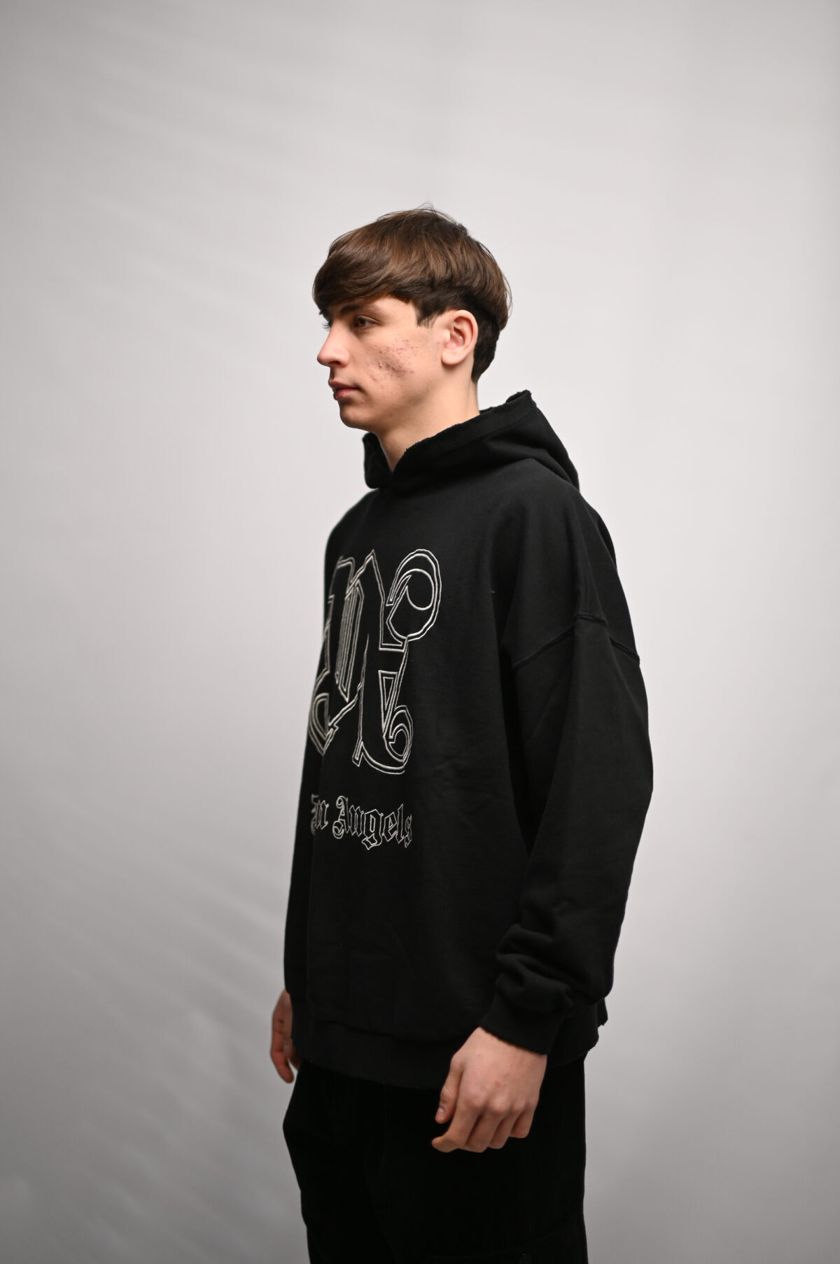 Palm Angels Худі з вишитим принтом PMBB126E23FLE001