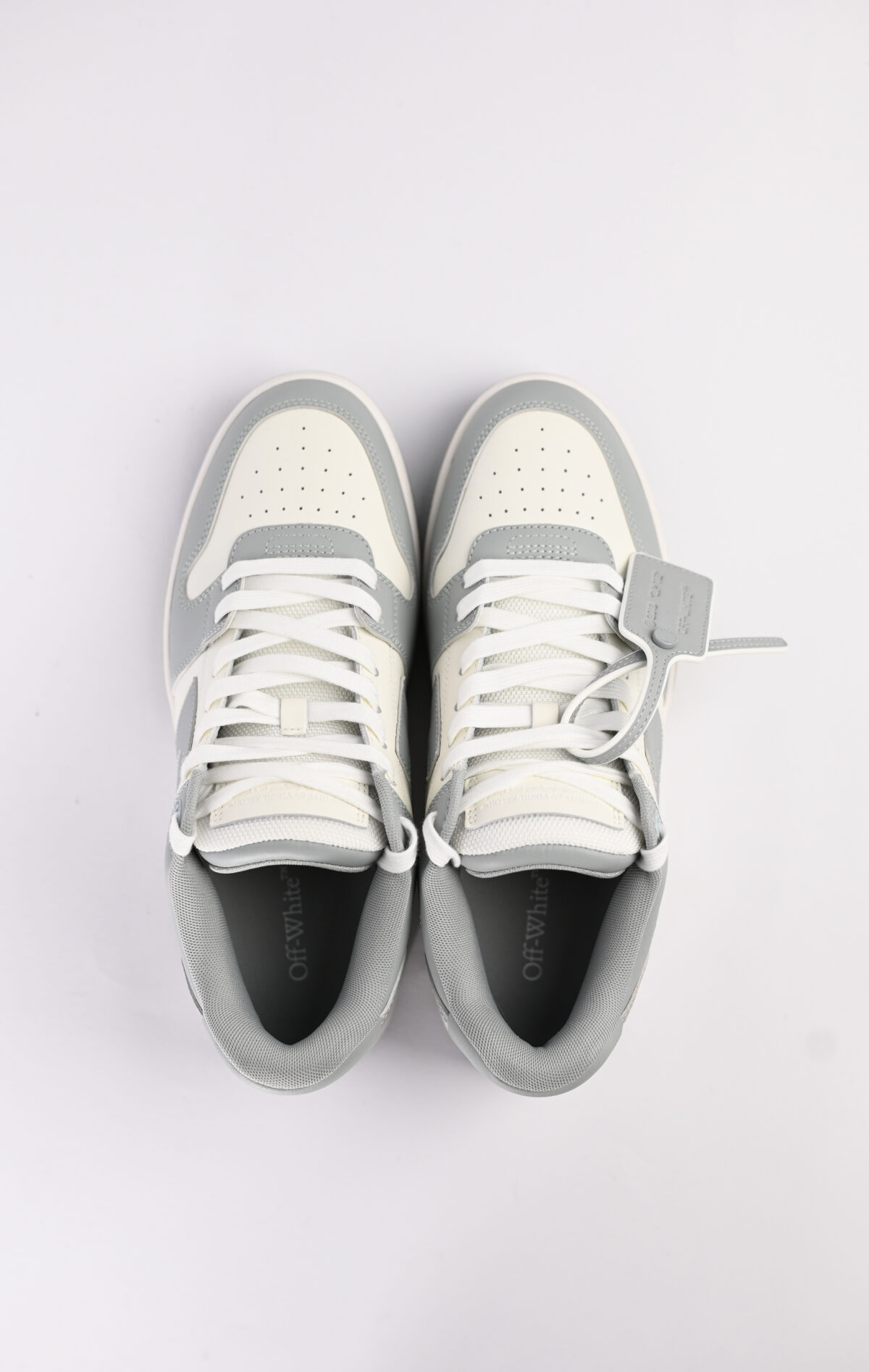 Off-White Шкіряні кросівки Out Of Office OMIA189C99LEA007