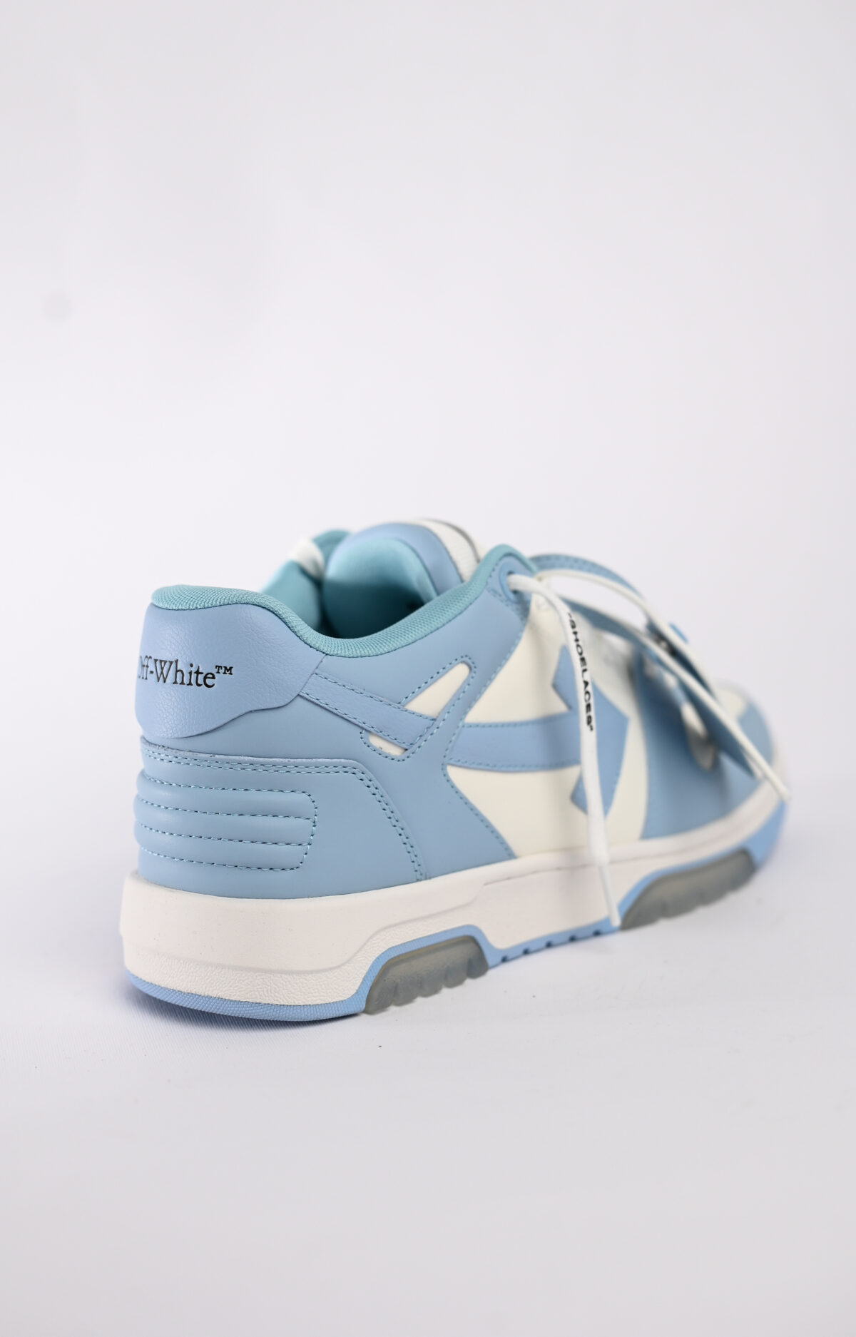 Off-White Шкіряні кросівки Out Of Office OMIA189C99LEA007