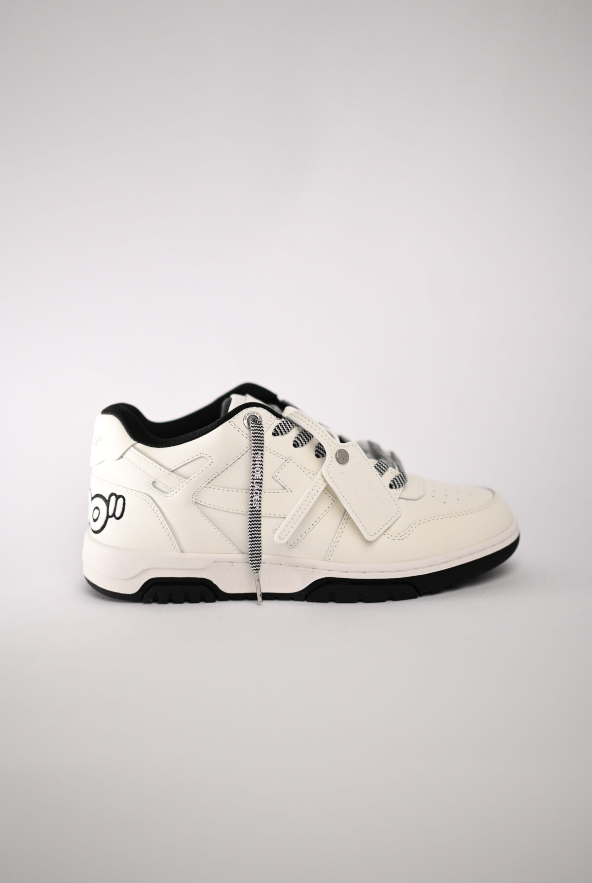 Off-White Шкіряні кросівки Out Of Office OMIA189F25LEA006