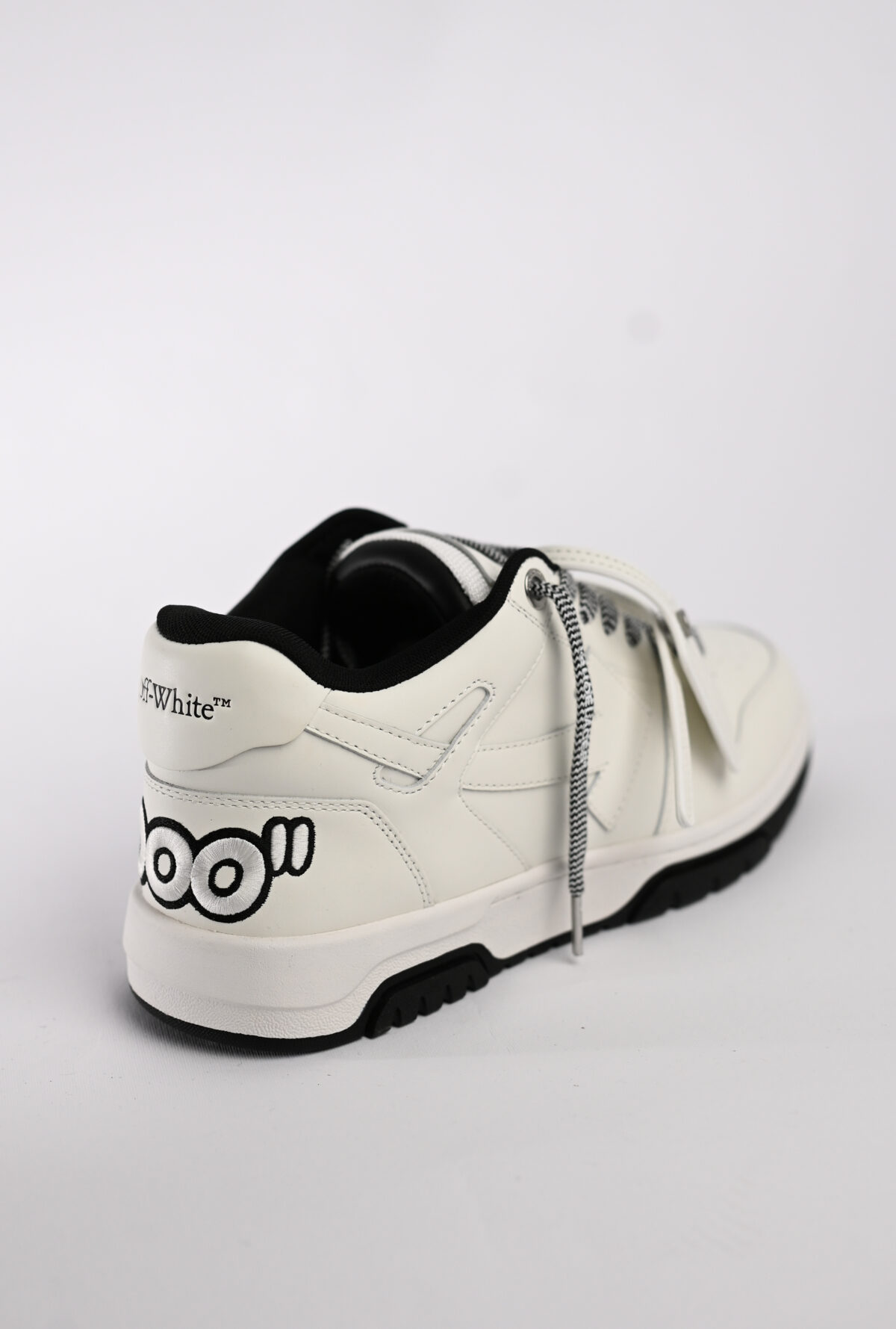 Off-White Шкіряні кросівки Out Of Office OMIA189F25LEA006